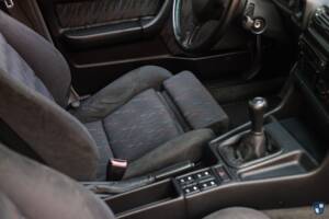 Bild 27/74 von BMW M5 Touring (1992)