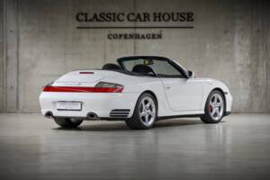 Bild 14/100 von Porsche 911 Carrera 4S (2004)