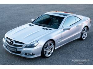 Imagen 2/36 de Mercedes-Benz SL 500 (2011)