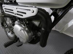 Immagine 17/36 di Yamaha RD 80 MX (1980)