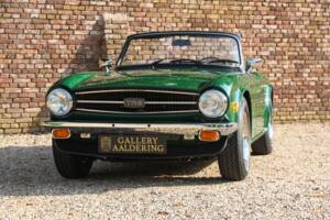 Immagine 7/50 di Triumph TR 6 (1976)