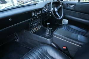Image 10/50 of Aston Martin DBS V8 (1972)