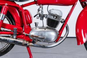 Image 13/27 of MV Agusta 125 TR (1955)