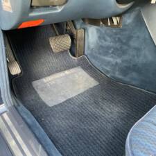 Image 64/148 of Mercedes-Benz 320 TE (1993)