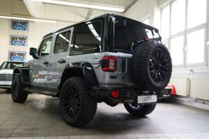 Image 7/29 de Jeep Wrangler 2.0T Sahara (2020)