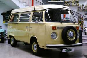 Afbeelding 3/36 van Volkswagen T2b Westfalia (1974)