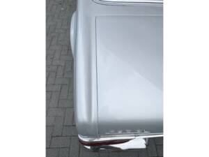 Image 16/50 of Mercedes-Benz 230 SL (1966)