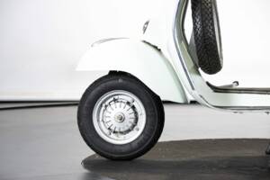 Bild 24/50 von Piaggio Vespa 125 Super (1966)