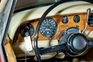 Image 50/62 of Rolls-Royce Silver Shadow I (1969)