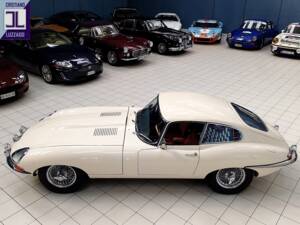 Bild 7/54 von Jaguar E-Type 4.2 (1967)