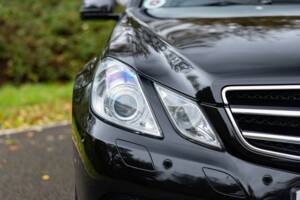 Bild 15/44 von Mercedes-Benz E 500 (2010)