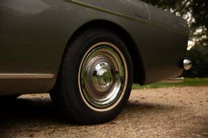 Image 33/50 of Bentley S 3 Continental (1962)