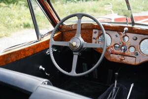 Imagen 40/51 de Jaguar XK 140 SE DHC (1957)