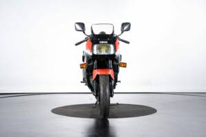 Image 7/50 of Yamaha FZ 750 (1986)