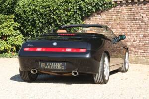 Obraz 31/50 pojazdu Alfa Romeo Spider 3.2 V6 24V (2003)