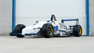 Image 3/64 de Dallara F392 Formula 3 (1992)
