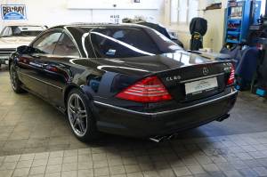 Image 6/22 de Mercedes-Benz CL 65 AMG (2005)