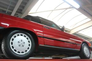Bild 11/50 von Mercedes-Benz 560 SL (1986)