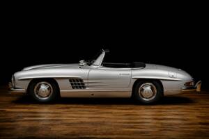 Immagine 4/23 di Mercedes-Benz 300 SL Roadster (1962)