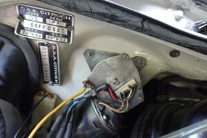 Image 36/47 of Citroën DS 23 Break (1972)