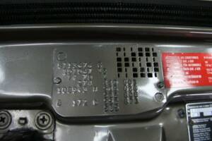 Image 37/50 de Mercedes-Benz 420 SL (1987)