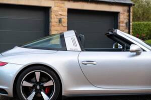 Bild 24/50 von Porsche 911 Targa 4S (2016)