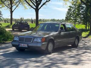 Image 3/44 of Mercedes-Benz 400 SEL (1992)