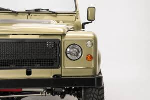 Bild 5/47 von Land Rover 90 (1990)