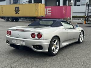 Immagine 7/44 di Ferrari 360 Spider (2004)
