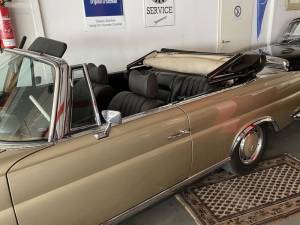 Image 30/30 de Mercedes-Benz 280 SE 3,5 (1970)