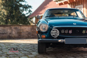 Image 15/34 de Volvo 1800 ES (1973)