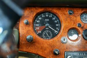 Image 14/50 of Jaguar XK 120 DHC (1953)