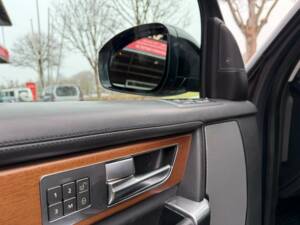 Imagen 9/22 de Land Rover Discovery SDV6 (2016)