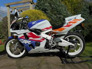 Bild 2/39 von Honda CBR 400 RR (1992)