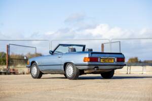 Image 8/47 of Mercedes-Benz 300 SL (1987)