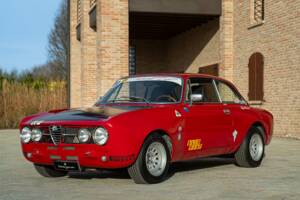 Bild 1/50 von Alfa Romeo 2000 GT Veloce (1973)