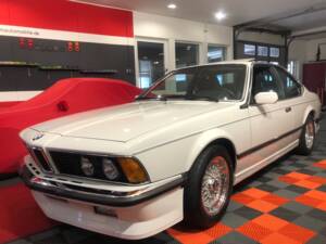 Bild 1/27 von BMW M 635 CSi (1986)