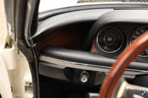 Immagine 36/50 di BMW 3.0 CS (1975)