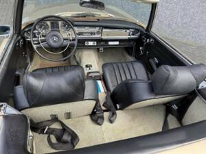 Bild 19/49 von Mercedes-Benz 280 SL (1971)