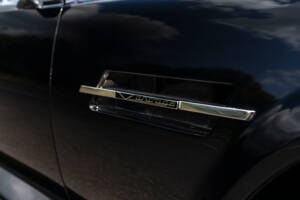 Afbeelding 13/32 van Aston Martin V8 Vantage Volante (1988)