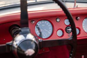 Image 15/20 of Jaguar XK 120 OTS (1950)
