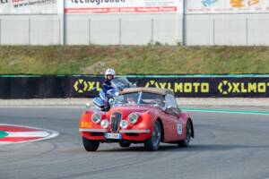 Bild 25/45 von Jaguar XK 120 SE OTS (1954)