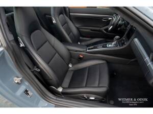 Bild 6/36 von Porsche 911 Carrera 4S (2017)