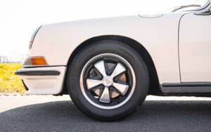 Image 13/47 de Porsche 911 2.2 S (1970)