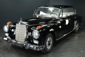 Image 1/30 of Mercedes-Benz 300 d (1958)