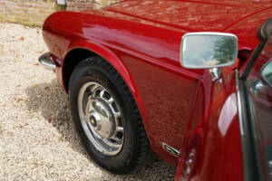 Bild 22/50 von Jaguar XJ 6 C 4.2 (1976)