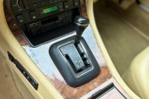 Immagine 16/31 di Jaguar XJ 40 (XJ-R) (1989)