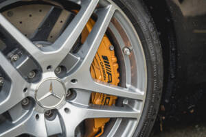 Image 61/100 de Mercedes-Benz SLS AMG Roadster (2011)