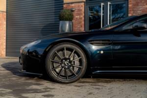 Bild 23/77 von Aston Martin V12 Vantage AMR (2018)