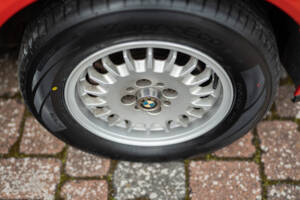 Bild 12/37 von BMW 316i Touring (1991)